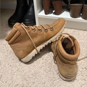 Sorel Women’s Tan Boots